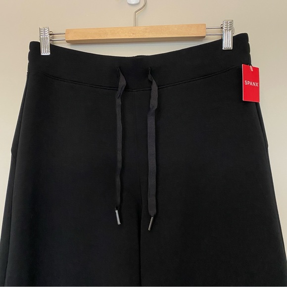 NWT Spanx AirEssentials Cropped Wide Leg Pant in Very Black Sz L - Picture 6 of 14
